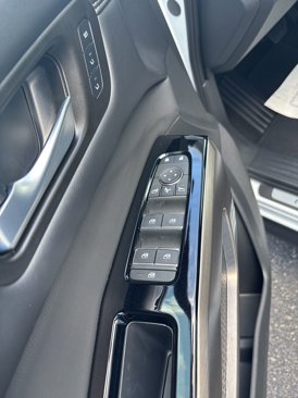 Used 2025 Nissan Pathfinder Platinum image 33