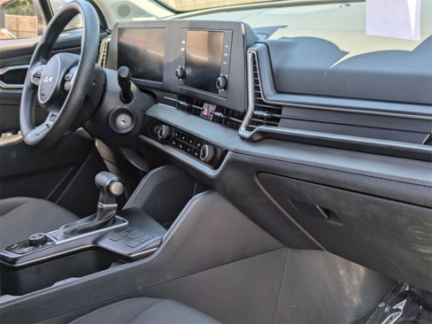 Used 2024 Kia Sportage LX image 31