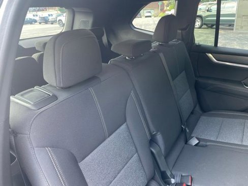New 2026 GMC Acadia Elevation image 36