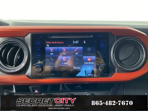 Used 2017 Toyota Tacoma TRD Off-Road w/ Tow Package (A/T) image 21