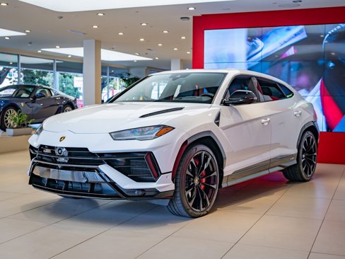 Used 2023 Lamborghini Urus S image 4