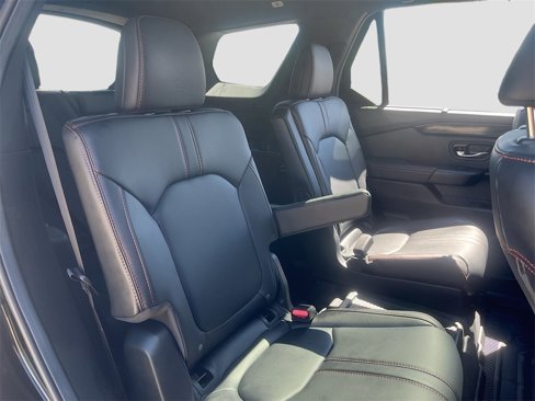 Used 2025 Honda Pilot TrailSport image 28