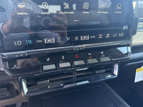 New 2026 GMC Hummer EV SUV image 16