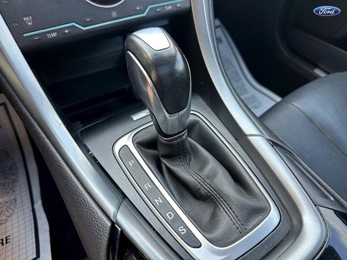 Used 2014 Ford Fusion Titanium image 18