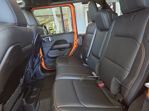 Used 2025 Jeep Wrangler Unlimited Rubicon 392 image 29