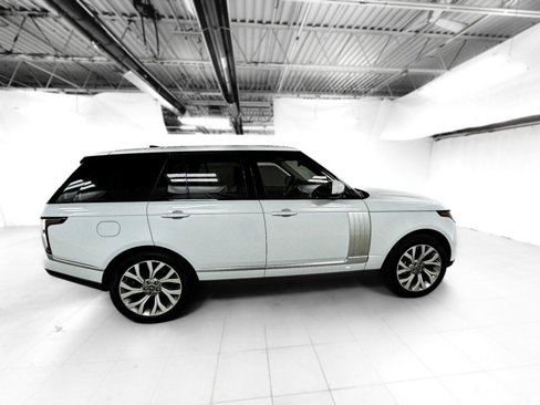 Used 2019 Land Rover Range Rover HSE image 7