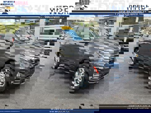Used 2022 Chevrolet Equinox LT image 1