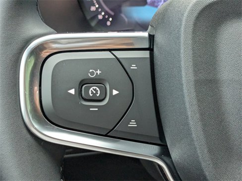 New 2026 Volvo XC40 B5 Ultra image 28
