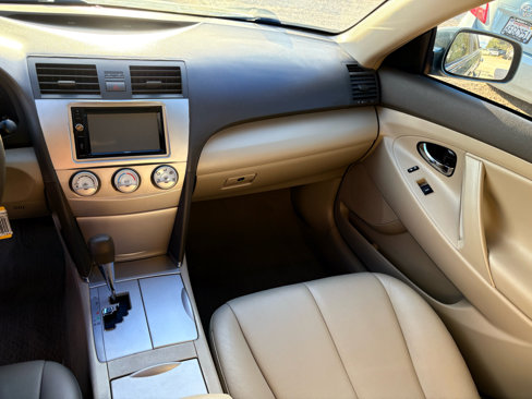 Used 2011 Toyota Camry LE image 54