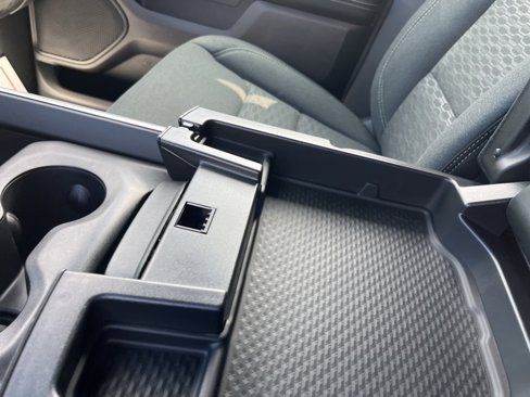 New 2026 RAM 1500 4x4 Crew Cab image 25