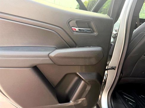 Used 2024 Chevrolet Colorado LT w/ LT Convenience Package III image 26