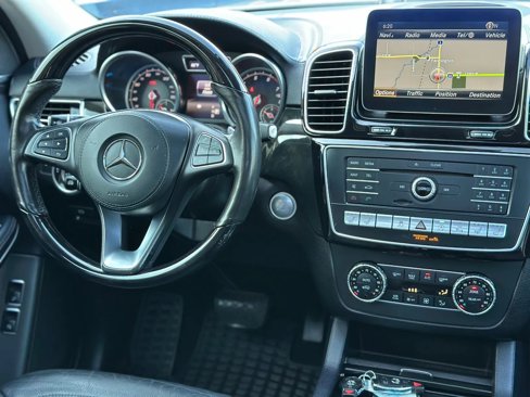 Used 2018 Mercedes-Benz GLS 550 4MATIC w/ Driver Assistance Package image 23