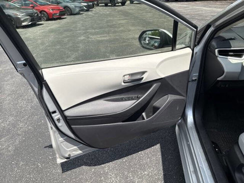 Used 2022 Toyota Corolla LE image 13