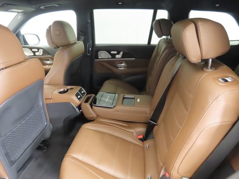 New 2026 Mercedes-Benz GLS 580 4MATIC image 23