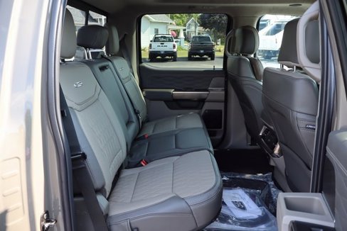 New 2026 Ford F350 Platinum w/ Platinum Plus Package image 39