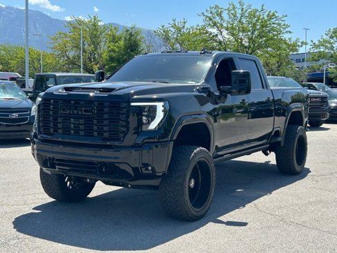 Used 2025 GMC Sierra 3500 Denali w/ Denali Reserve Package image 7