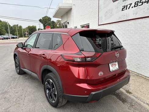 Used 2024 Nissan Rogue SV image 6