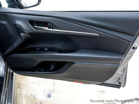 Used 2025 Toyota Camry SE image 29