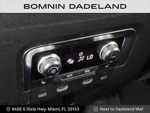 Used 2021 GMC Yukon XL AT4 w/ AT4 Premium Package image 14