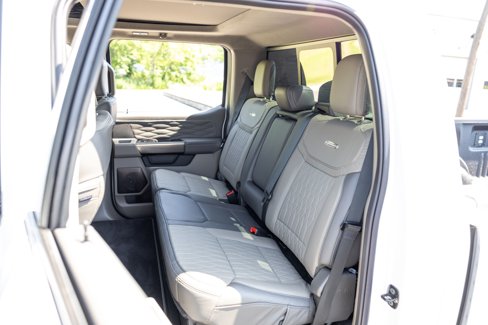 Used 2025 Ford F450 Platinum w/ Platinum Plus Package image 35