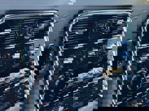 New 2025 Nissan Armada SL w/ Captain's Chari Seat Package image 13