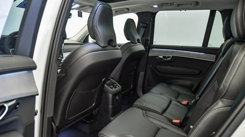 New 2025 Volvo XC90 T8 Plus w/ Protection Package Premier image 23