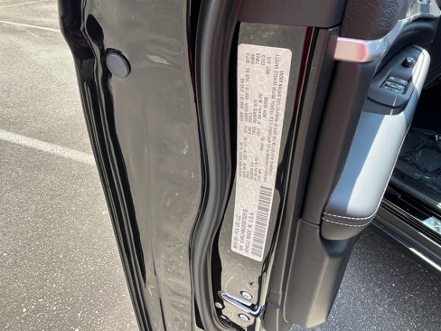 New 2025 Jeep Grand Cherokee Limited image 25