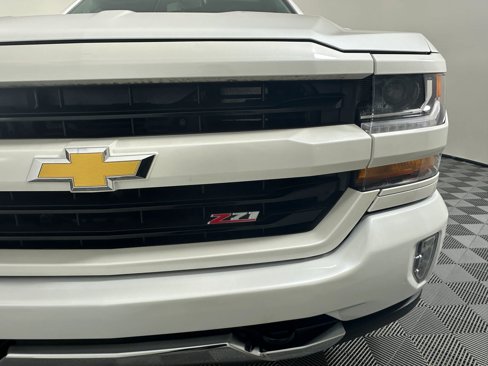 Used 2018 Chevrolet Silverado 1500 LT w/ All Star Edition image 6