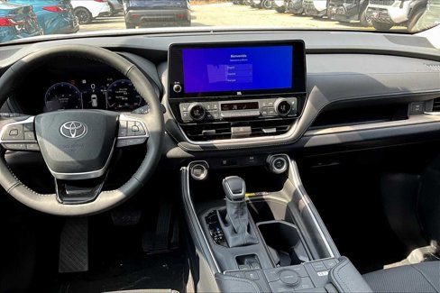 New 2025 Toyota Grand Highlander AWD image 6