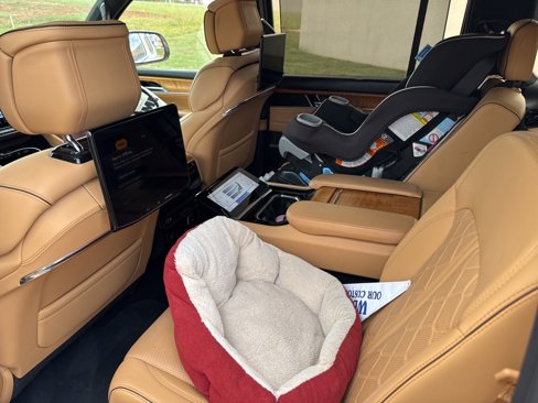 Used 2022 Jeep Grand Wagoneer Series III w/ Rear Seat Video Group 1 image 9