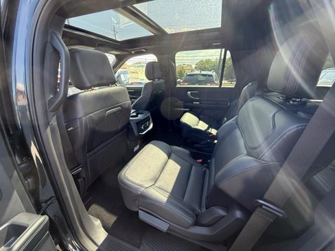 New 2025 Ford Expedition Platinum image 26