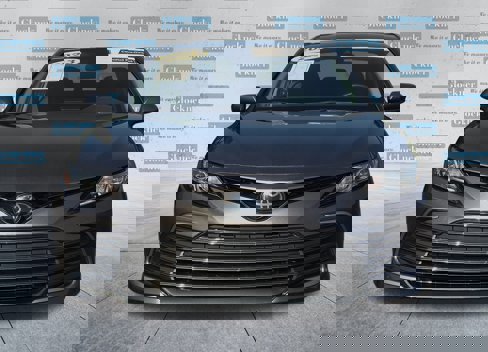 Used 2023 Toyota Camry LE image 2