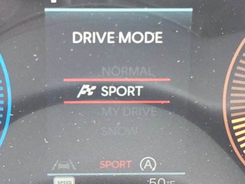 Certified 2025 Hyundai Tucson SE image 12