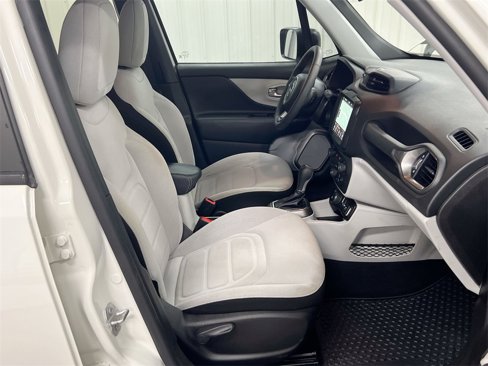 Used 2022 Jeep Renegade Latitude image 22