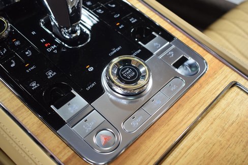 New 2024 Bentley Continental GT Azure image 33