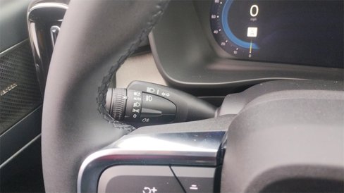 New 2025 Volvo XC40 B5 Ultra w/ Climate Package image 16