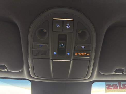 Used 2022 Genesis G70 3.3T image 36