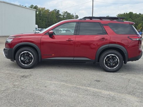 Used 2025 Nissan Pathfinder Rock Creek image 2