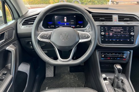 Used 2022 Volkswagen Tiguan SE image 14