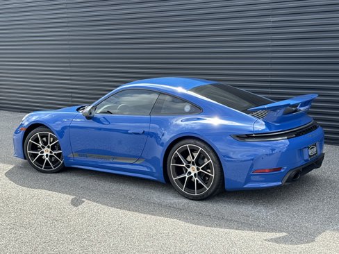 Certified 2025 Porsche 911 Carrera T image 4