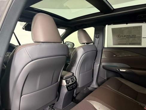 New 2025 Lexus RX 450h AWD w/ Luxury Package image 26