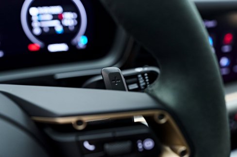 Used 2025 Porsche Cayenne GTS image 69
