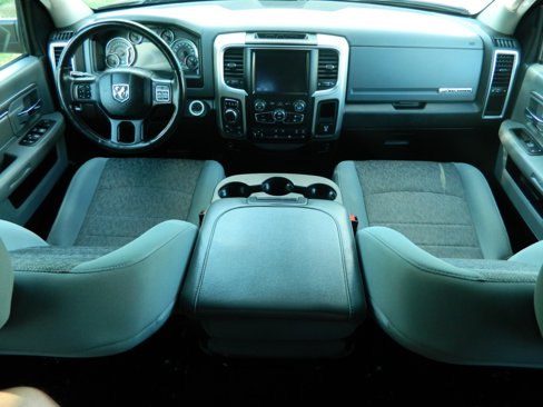Used 2019 RAM 1500 Big Horn image 16