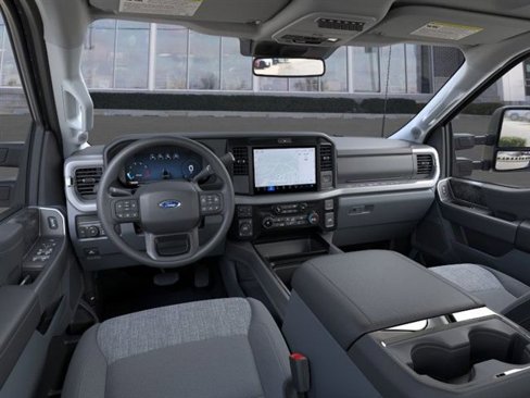New 2025 Ford F250 XLT image 9