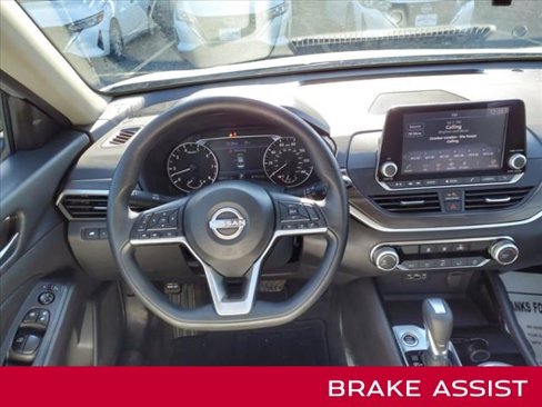 Certified 2024 Nissan Altima 2.5 SV image 8