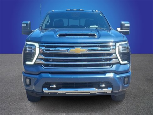 Used 2024 Chevrolet Silverado 3500 High Country w/ High Country Premium Package image 2