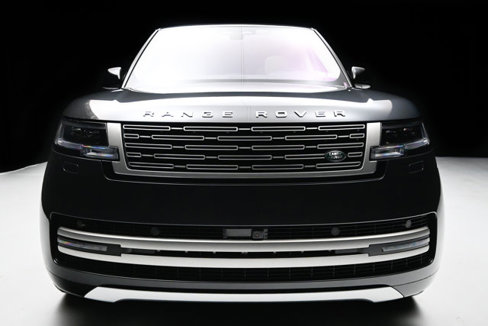 Used 2023 Land Rover Range Rover SE image 32