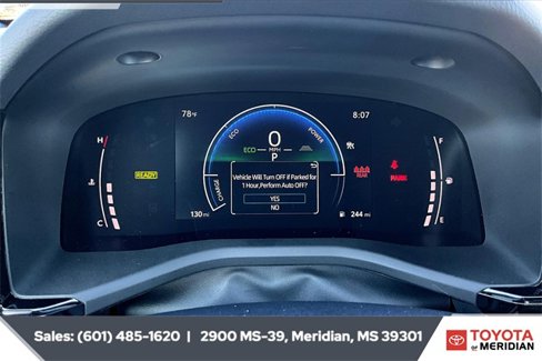 Used 2025 Toyota Camry SE image 14