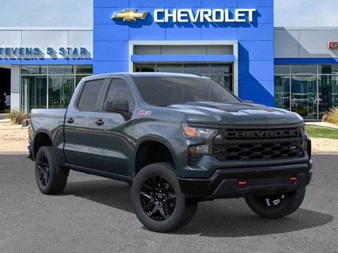 New 2026 Chevrolet Silverado 1500 Custom Trail Boss w/ LPO, Dark Essentials Package image 7