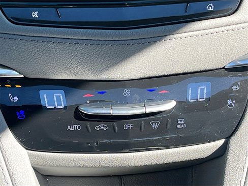 Used 2025 Cadillac XT5 Premium Luxury w/ Technology Package image 16
